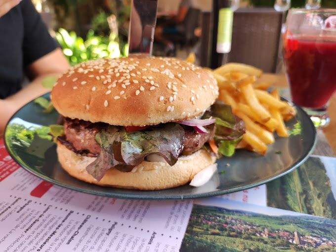 Et Frites Maison !! Et croustillantes !!